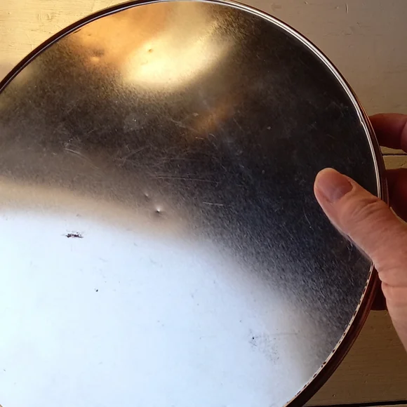 Vintage Laura Secord collectible tin - Picture 5 of 6